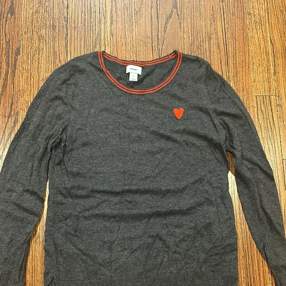 Old Navy Heart Sweater - Picture 2 of 4